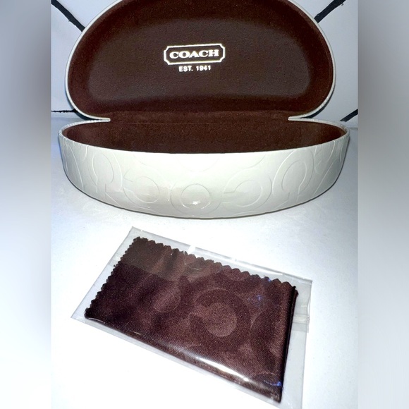 Coach - ivory new never used eyeglass case - Picture 1 of 3